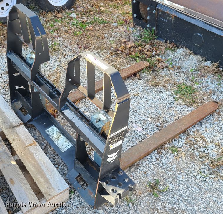 image for item HM9359 Bobcat skid steer forks