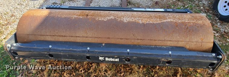 image for item HM9360 2018 Bobcat skid steer smooth drum roller