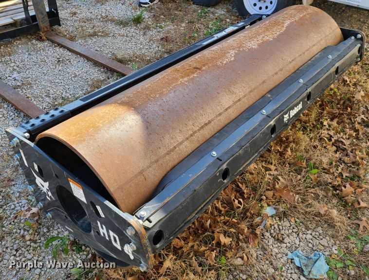 image for item HM9360 2018 Bobcat skid steer smooth drum roller