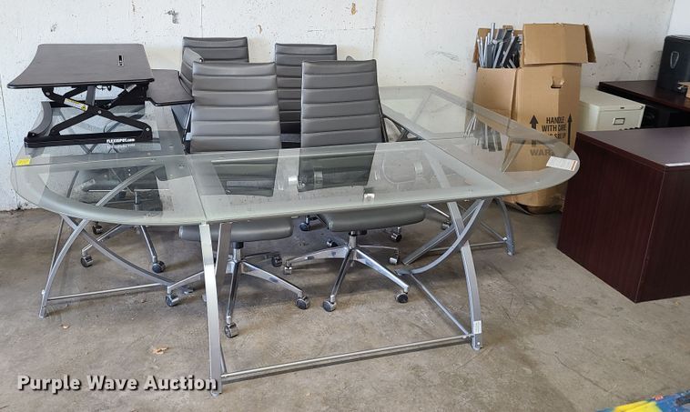 image for item HM9362 Furniture