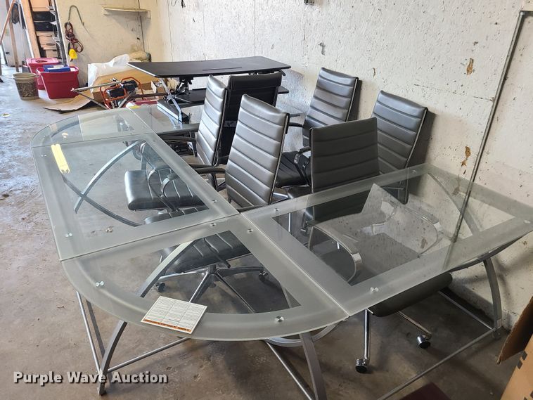 image for item HM9362 Furniture