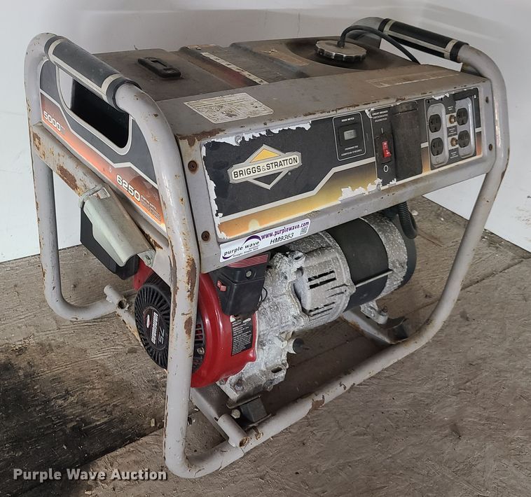 image for item HM9363 Briggs & Stratton generator