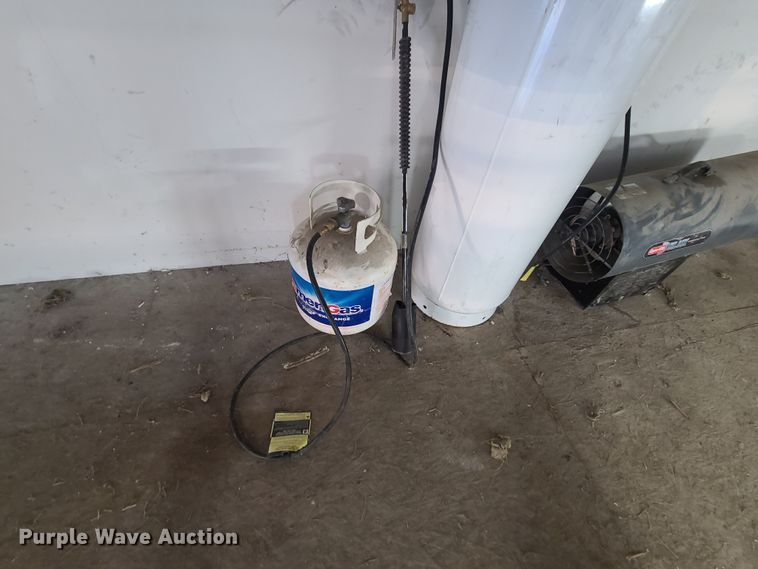 image for item HM9364 Dyna-Glo Deluxe heater