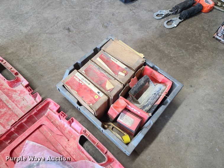 image for item HM9369 Hilti hammer drills