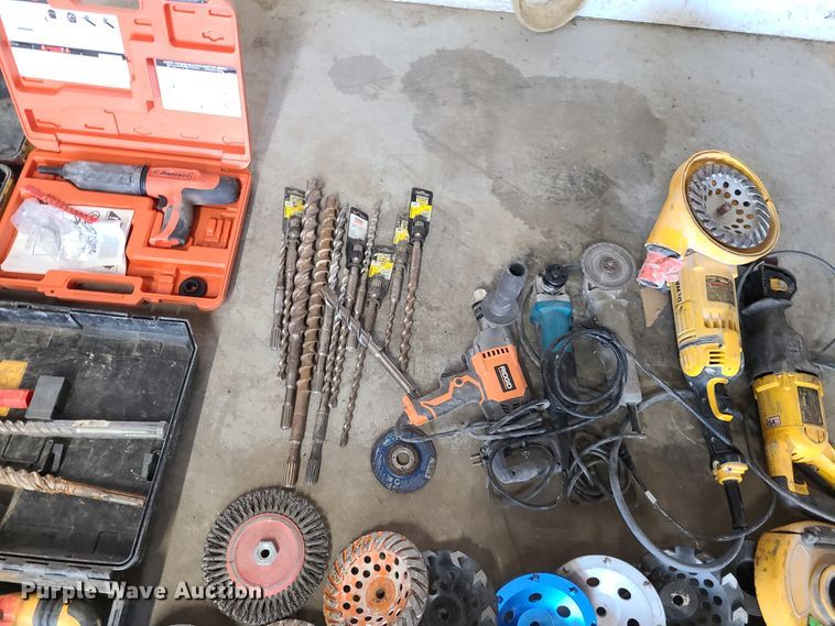 image for item HM9370 Tools