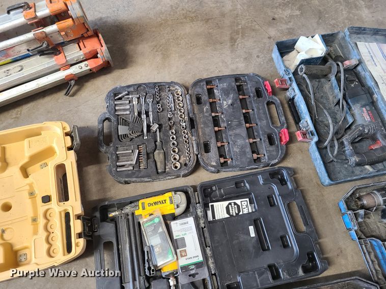 image for item HM9370 Tools