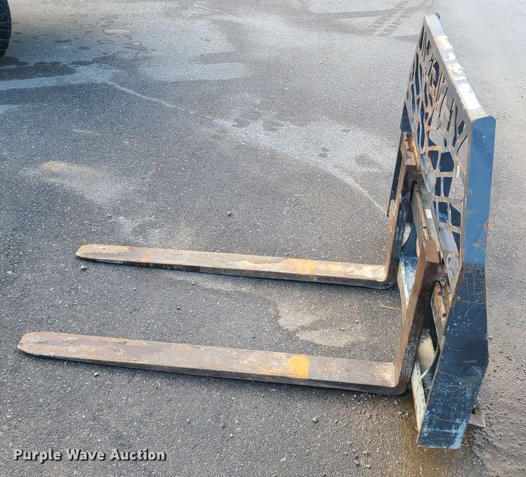 image for item HM9376 Skid steer pallet forks