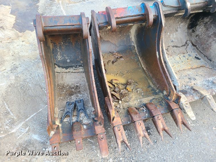 image for item HM9379 (3) Bobcat excavator buckets