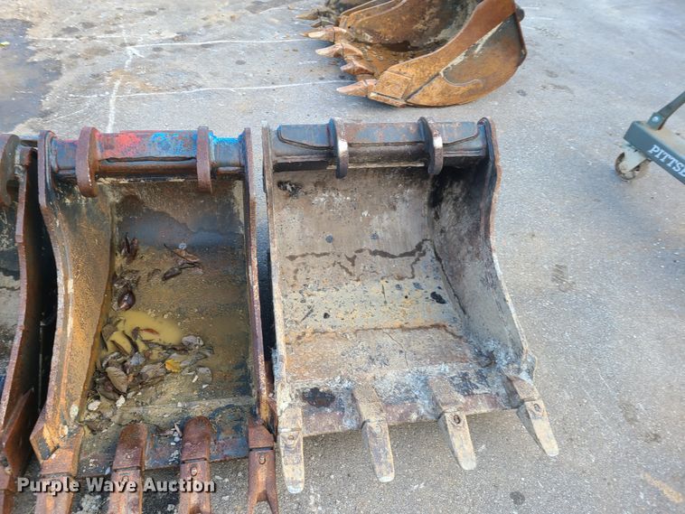 image for item HM9379 (3) Bobcat excavator buckets