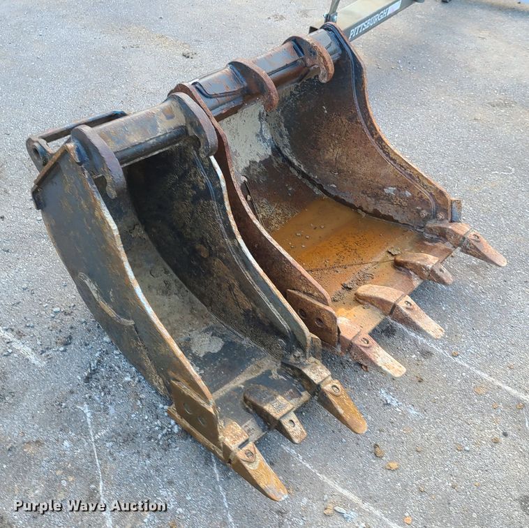 image for item HM9380 (2) Bobcat excavator buckets