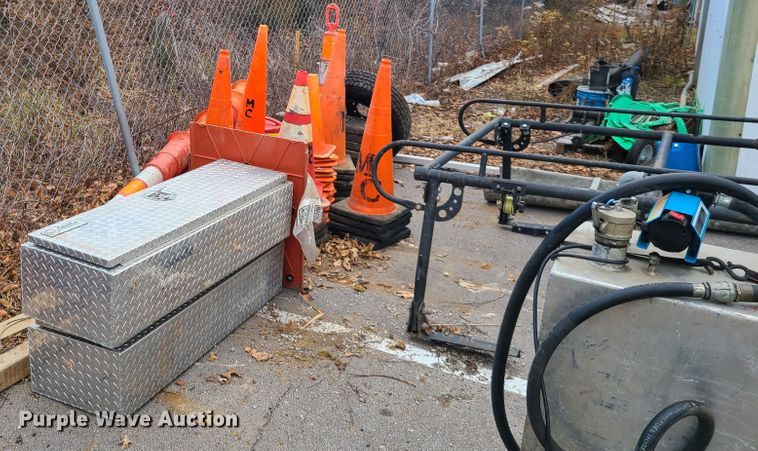 image for item HM9381 Automotive accessories