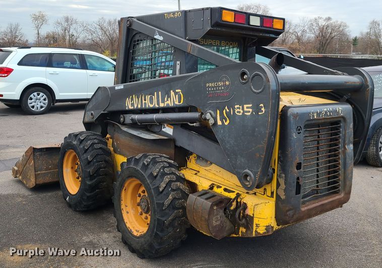 image for item HM9385 New Holland LS185  skid steer loader
