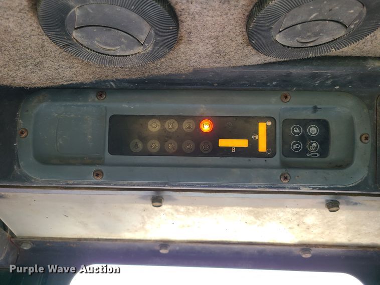 image for item HM9385 New Holland LS185  skid steer loader