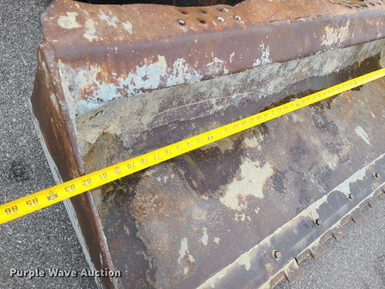 image for item HM9385 New Holland LS185  skid steer loader