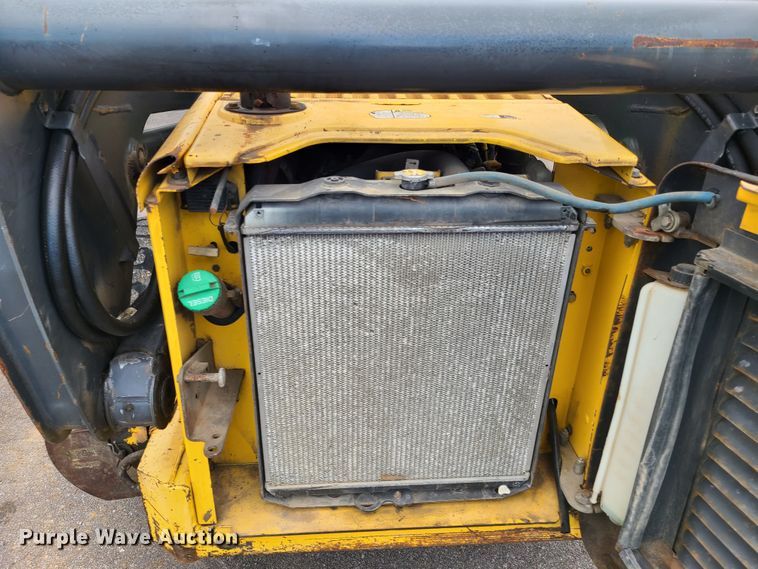 image for item HM9385 New Holland LS185  skid steer loader