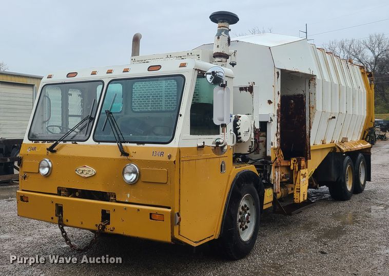 image for item HM9390 1995 Crane Carrier  refuse truck