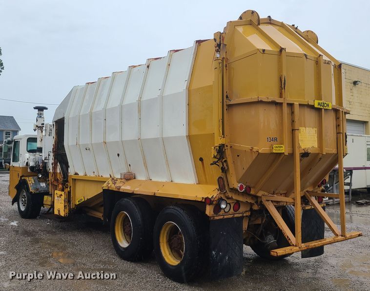 image for item HM9390 1995 Crane Carrier  refuse truck