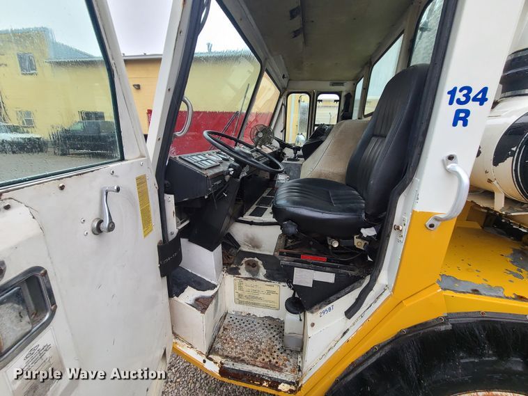 image for item HM9390 1995 Crane Carrier  refuse truck