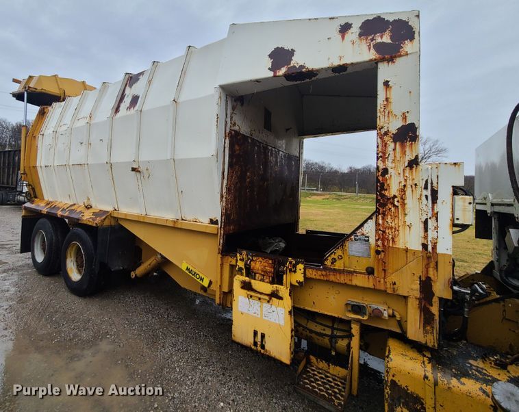 image for item HM9390 1995 Crane Carrier  refuse truck