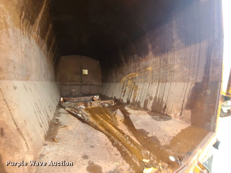 image for item HM9390 1995 Crane Carrier  refuse truck