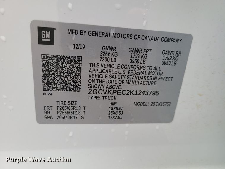 image for item HM9400 2019 Chevrolet Silverado 1500  Double Cab pickup truck