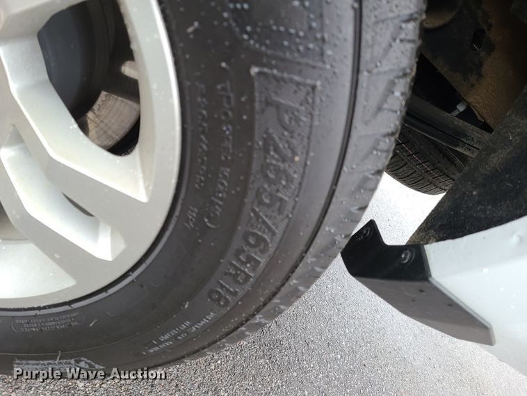 image for item HM9400 2019 Chevrolet Silverado 1500  Double Cab pickup truck