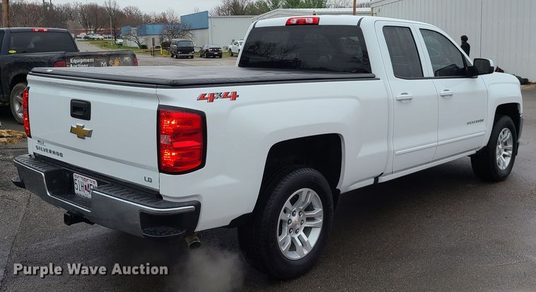 image for item HM9401 2019 Chevrolet Silverado 1500  Double Cab pickup truck