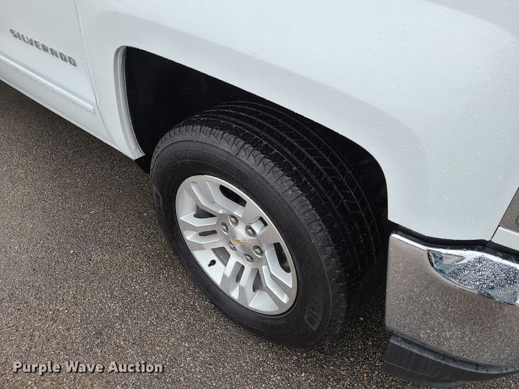 image for item HM9401 2019 Chevrolet Silverado 1500  Double Cab pickup truck