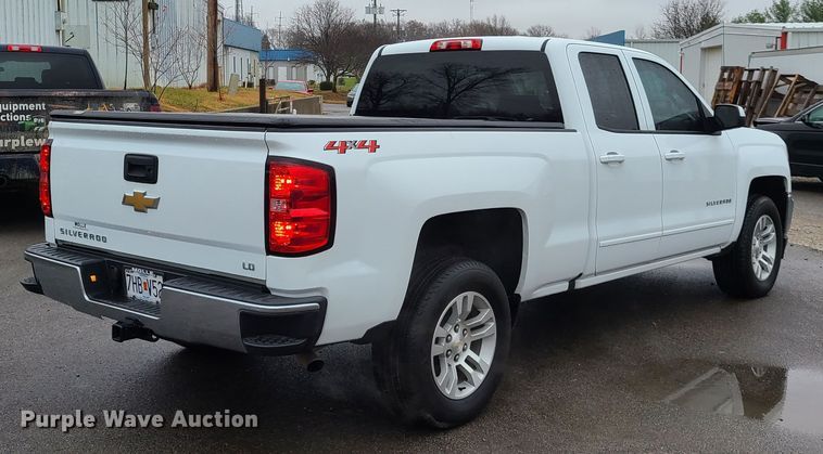 image for item HM9402 2019 Chevrolet Silverado 1500  Double Cab pickup truck