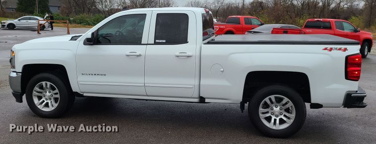 image for item HM9402 2019 Chevrolet Silverado 1500  Double Cab pickup truck