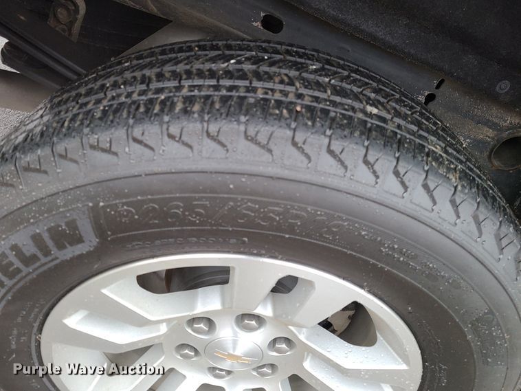 image for item HM9402 2019 Chevrolet Silverado 1500  Double Cab pickup truck