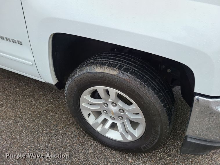 image for item HM9402 2019 Chevrolet Silverado 1500  Double Cab pickup truck