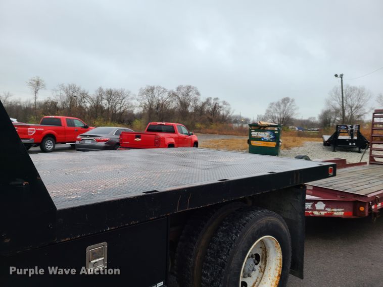 image for item HM9404 2000 Ford F650 Super Duty  flatbed truck