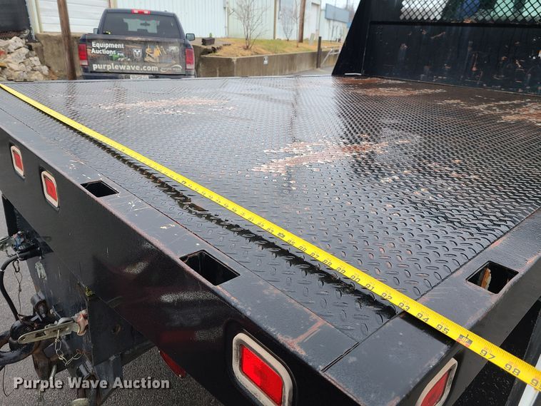 image for item HM9404 2000 Ford F650 Super Duty  flatbed truck