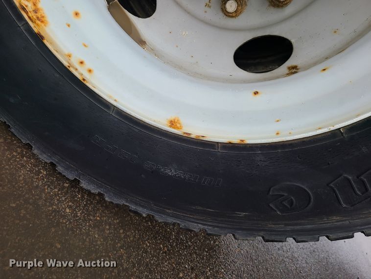 image for item HM9404 2000 Ford F650 Super Duty  flatbed truck