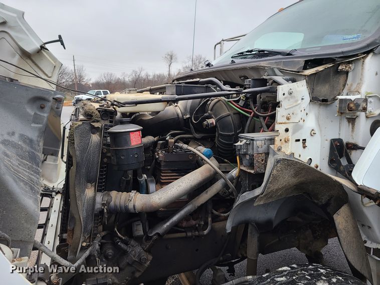 image for item HM9404 2000 Ford F650 Super Duty  flatbed truck