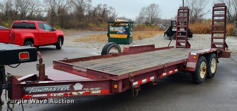 image for item HM9406 2007 Towmaster equipment trailer