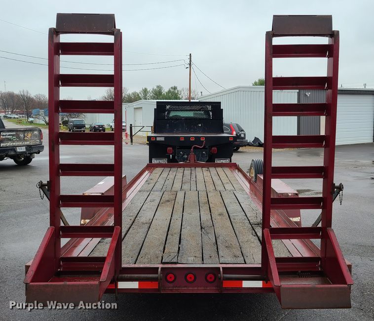 image for item HM9406 2007 Towmaster equipment trailer