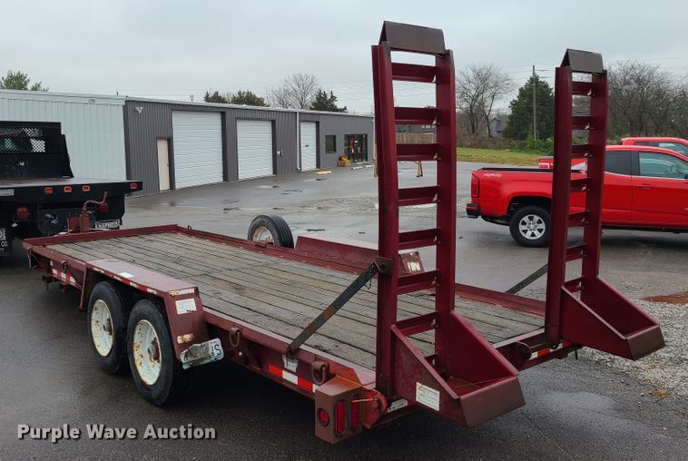 image for item HM9406 2007 Towmaster equipment trailer