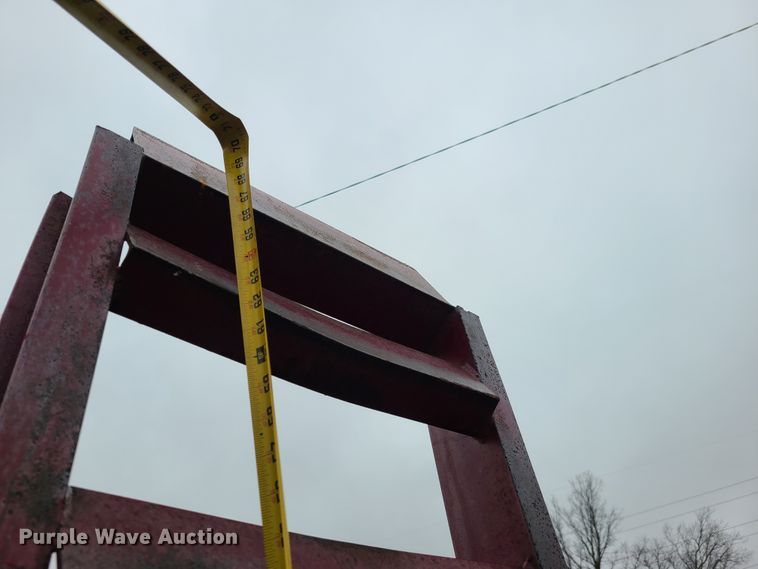 image for item HM9406 2007 Towmaster equipment trailer