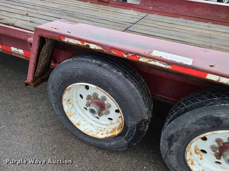 image for item HM9406 2007 Towmaster equipment trailer