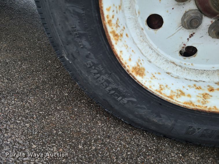 image for item HM9406 2007 Towmaster equipment trailer