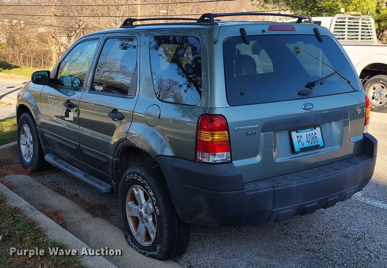 image for item HM9754 2006 Ford Escape SUV