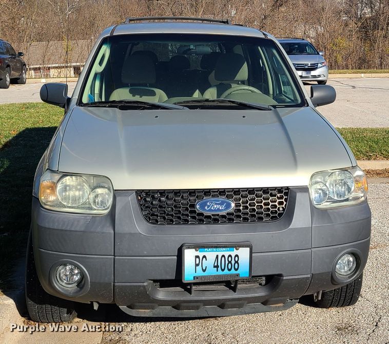 image for item HM9755 2006 Ford Escape  SUV