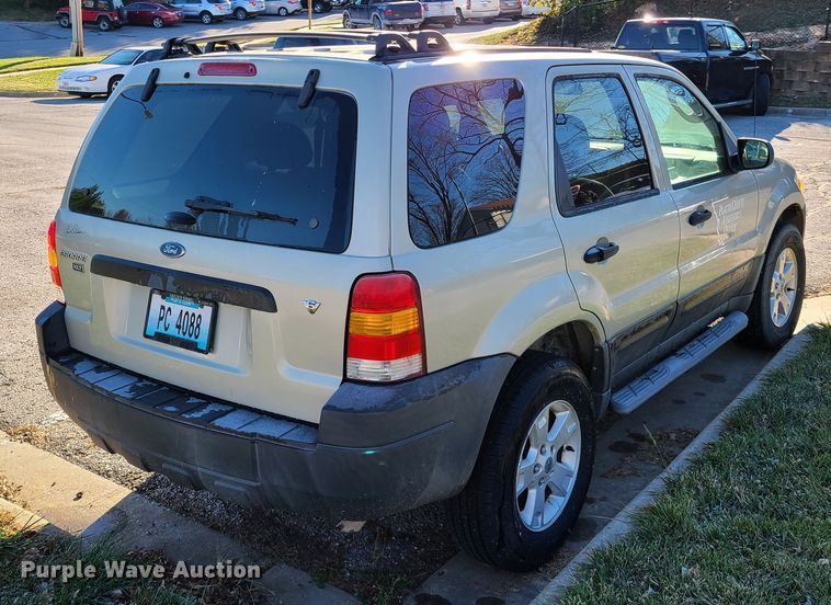 image for item HM9755 2006 Ford Escape  SUV