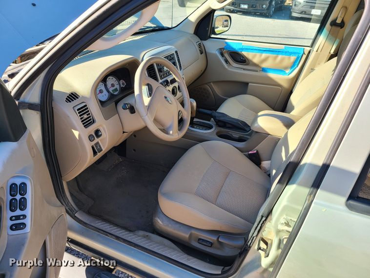 image for item HM9755 2006 Ford Escape  SUV