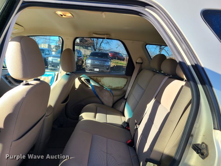 image for item HM9755 2006 Ford Escape  SUV