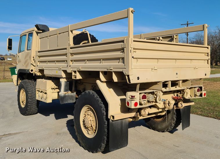 image for item HM9771 1994 Stewart & Stevenson M1078  flatbed truck