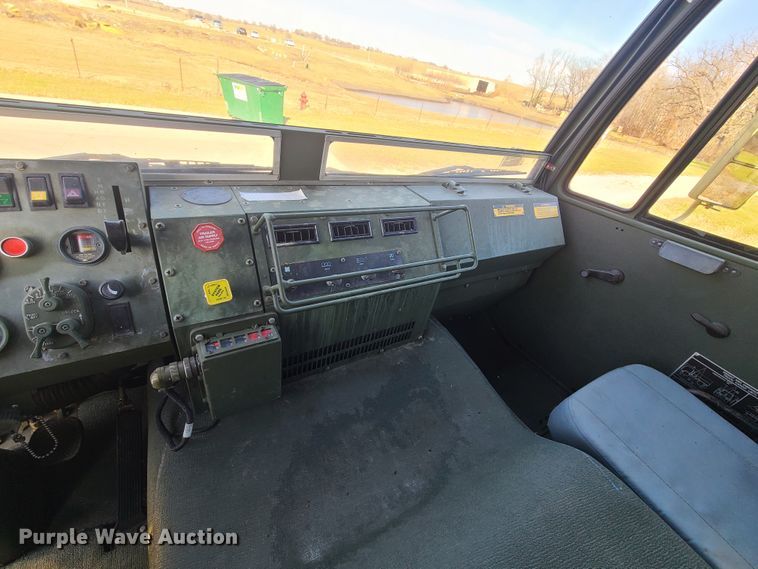 image for item HM9771 1994 Stewart & Stevenson M1078  flatbed truck