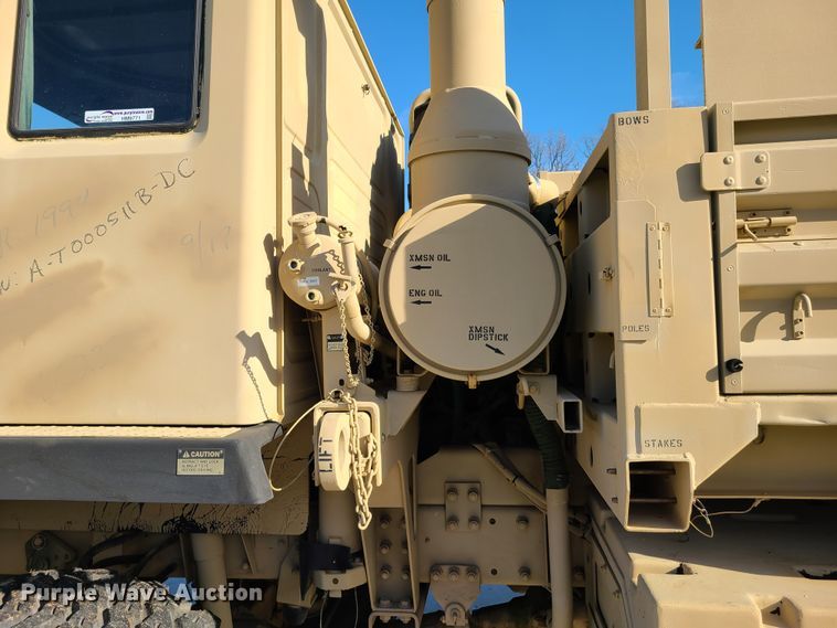 image for item HM9771 1994 Stewart & Stevenson M1078  flatbed truck